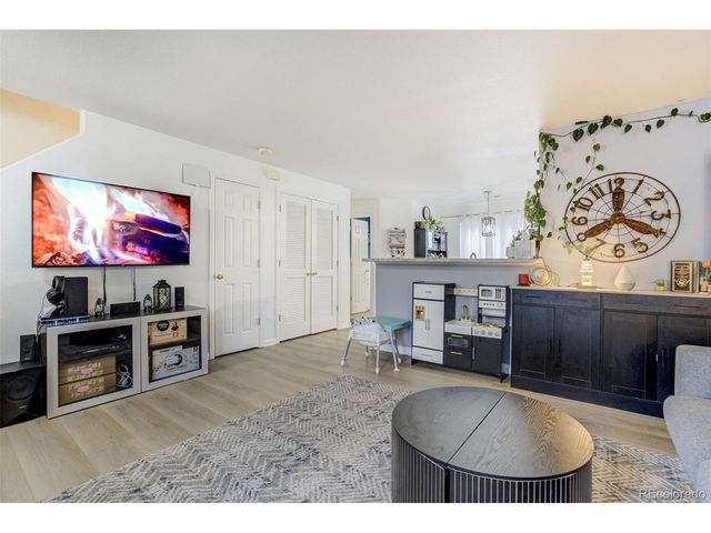 6305 Rockville Dr, Colorado Springs, CO 80923