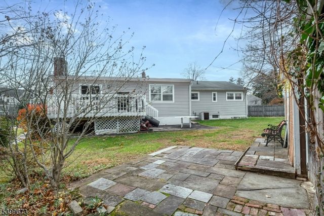 2 Orchard Rd, Florham Park Boro, NJ 07932