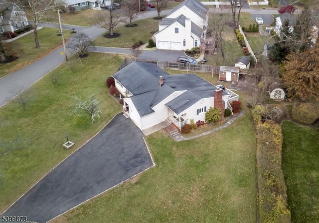 2 Orchard Rd, Florham Park Boro, NJ 07932