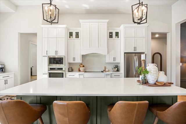 8011 Brownie Luker Boulevard, Granbury, TX 76048