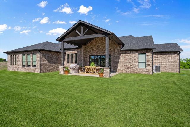 8011 Brownie Luker Boulevard, Granbury, TX 76048