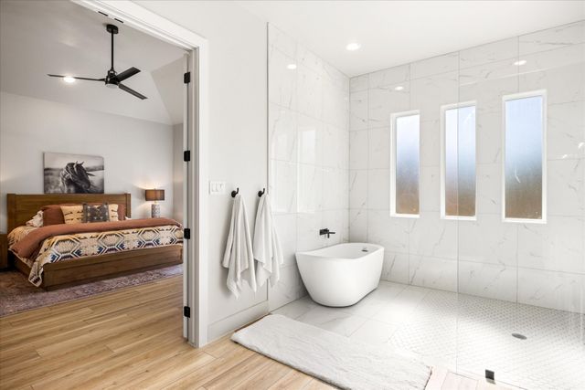 8011 Brownie Luker Boulevard, Granbury, TX 76048