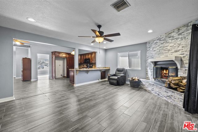 24431 Cheryl Kelton Place, Newhall, CA 91321