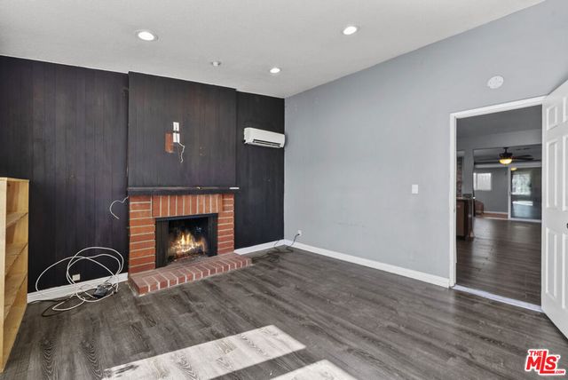 24431 Cheryl Kelton Place, Newhall, CA 91321