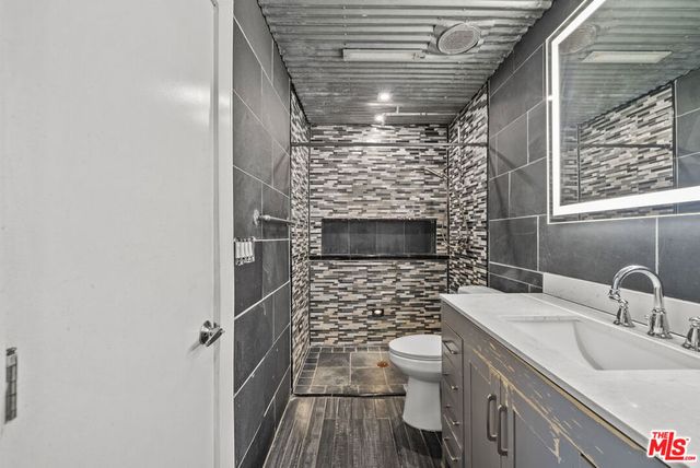 24431 Cheryl Kelton Place, Newhall, CA 91321