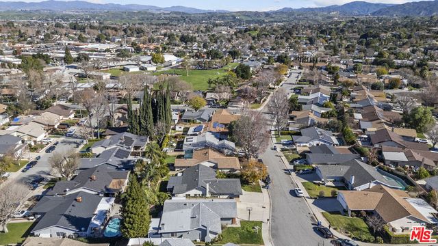 24431 Cheryl Kelton Place, Newhall, CA 91321
