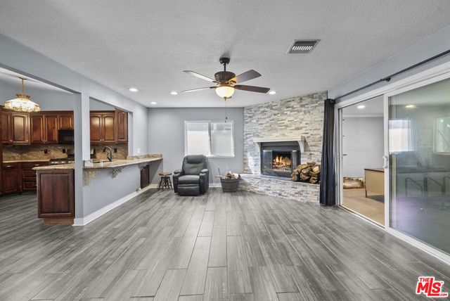 24431 Cheryl Kelton Place, Newhall, CA 91321