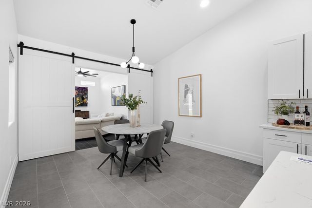 11208 Dell Cliffs Court, Las Vegas, NV 89144