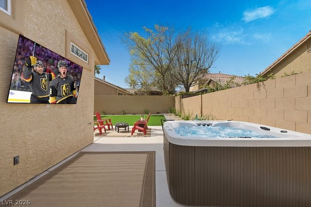 11208 Dell Cliffs Court, Las Vegas, NV 89144