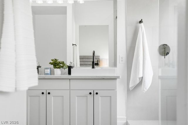 11208 Dell Cliffs Court, Las Vegas, NV 89144