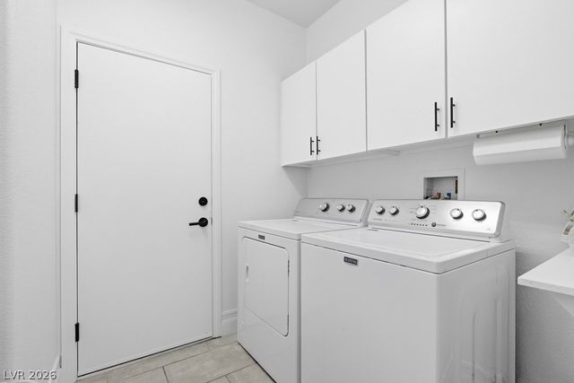 11208 Dell Cliffs Court, Las Vegas, NV 89144