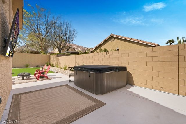 11208 Dell Cliffs Court, Las Vegas, NV 89144