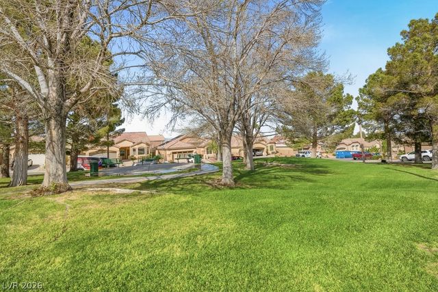 11208 Dell Cliffs Court, Las Vegas, NV 89144