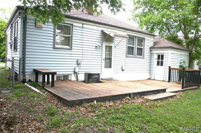 7716 Brocton Court, St Louis, MO 63121