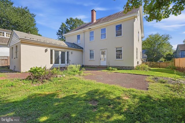 113 E PENN ST, Newtown, PA 18940
