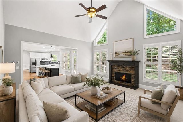 3085 Walnut Creek Drive, Alpharetta, GA 30005