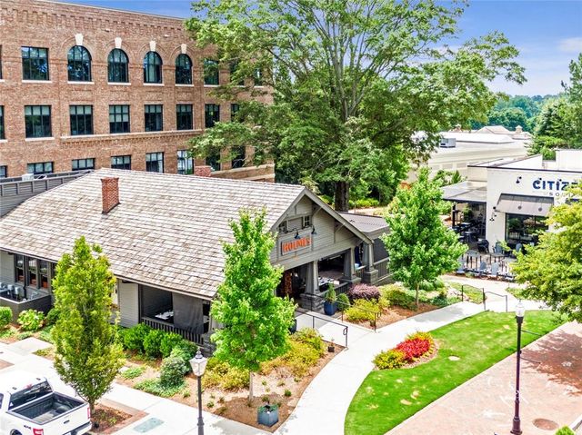 3085 Walnut Creek Drive, Alpharetta, GA 30005