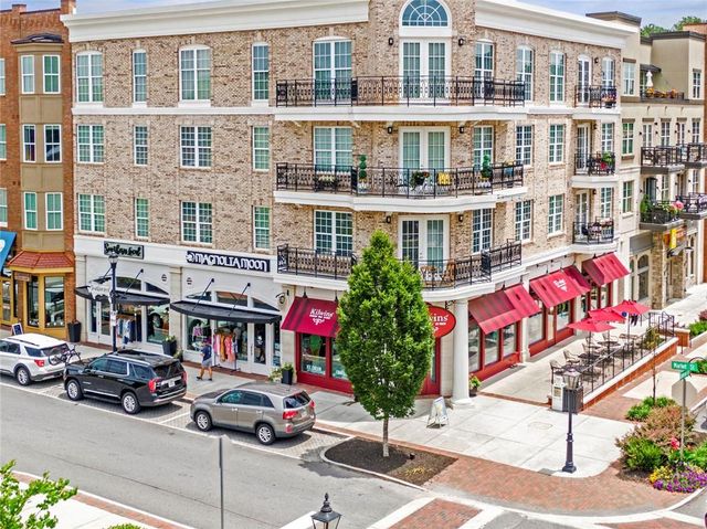 3085 Walnut Creek Drive, Alpharetta, GA 30005