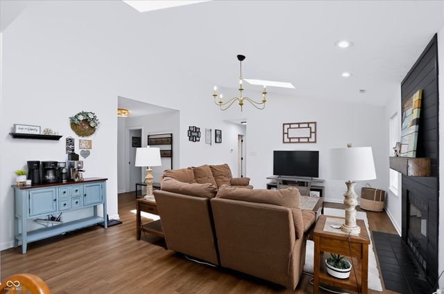 6002 Sycamore Forge Lane, Indianapolis, IN 46254