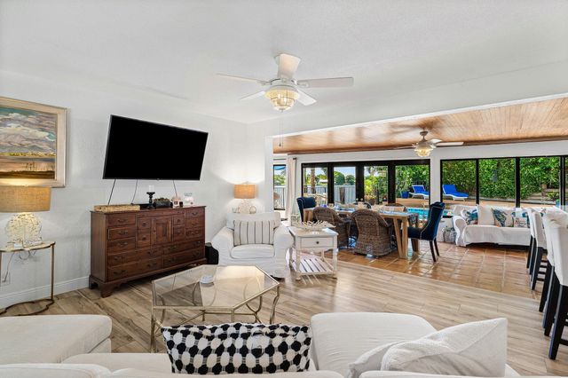 25 NW 24th Court, Delray Beach, FL 33444