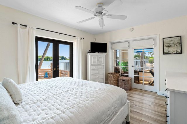 25 NW 24th Court, Delray Beach, FL 33444