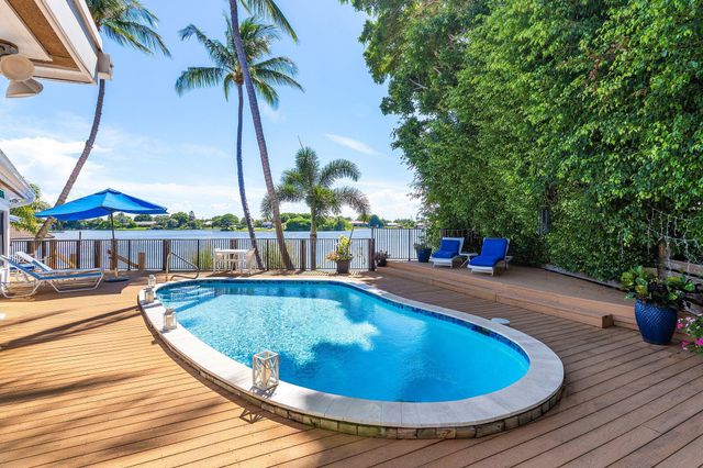 25 NW 24th Court, Delray Beach, FL 33444