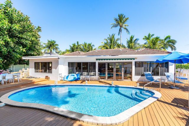 25 NW 24th Court, Delray Beach, FL 33444