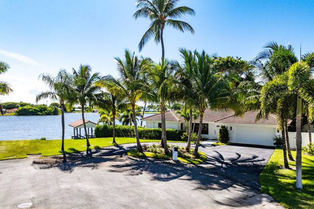 25 NW 24th Court, Delray Beach, FL 33444