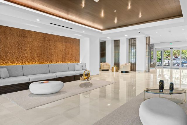 435 Bayshore Drive 803, Fort Lauderdale, FL 33304