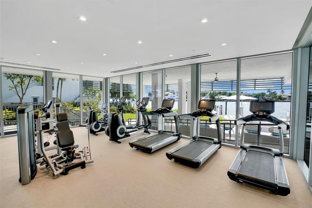 435 Bayshore Drive 803, Fort Lauderdale, FL 33304