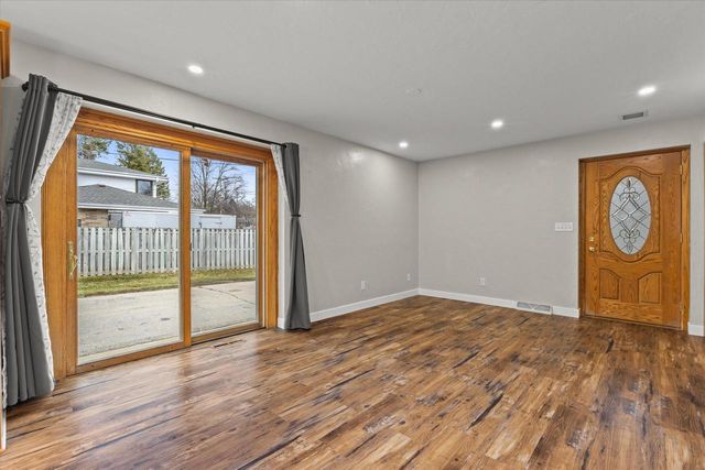 403 Elkhorn ROAD, Eagle, WI 53119