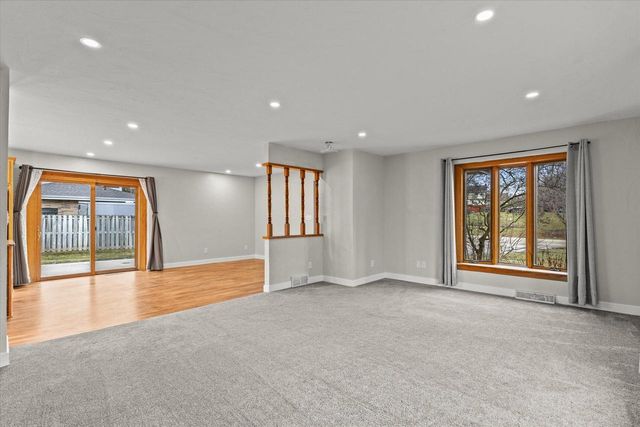 403 Elkhorn ROAD, Eagle, WI 53119