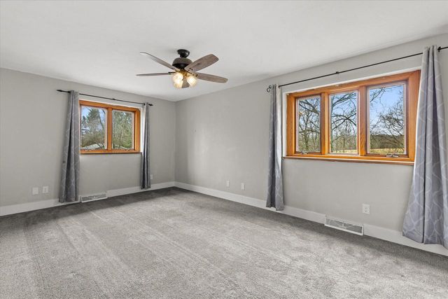 403 Elkhorn ROAD, Eagle, WI 53119