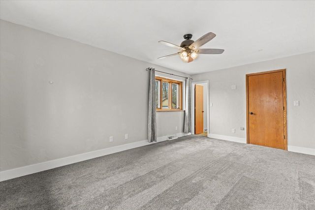 403 Elkhorn ROAD, Eagle, WI 53119