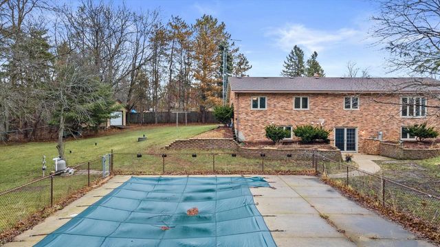 403 Elkhorn ROAD, Eagle, WI 53119