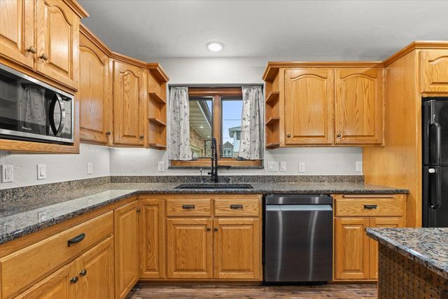 403 Elkhorn ROAD, Eagle, WI 53119