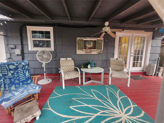 4910 Charles Street, Seabrook, TX 77586