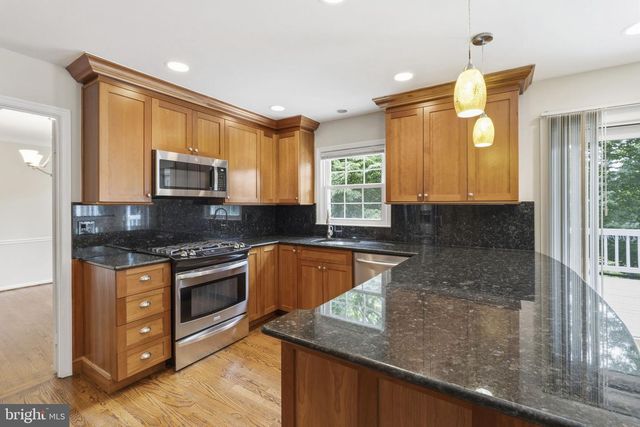 9016 NESBIT CT, Gaithersburg, MD 20886