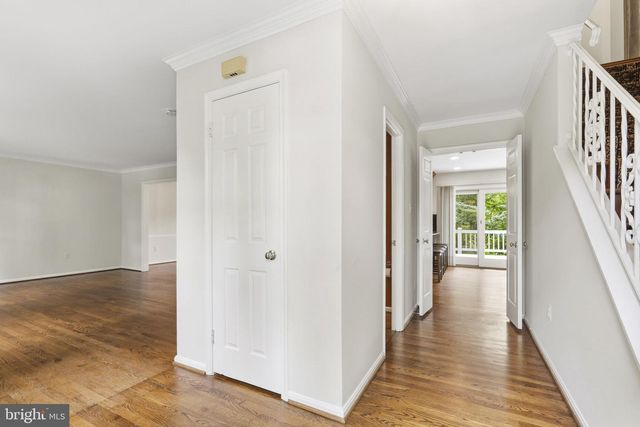 9016 NESBIT CT, Gaithersburg, MD 20886