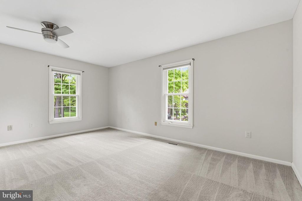 Image 25 of property listing at 9016 NESBIT CT, Gaithersburg, MD 20886