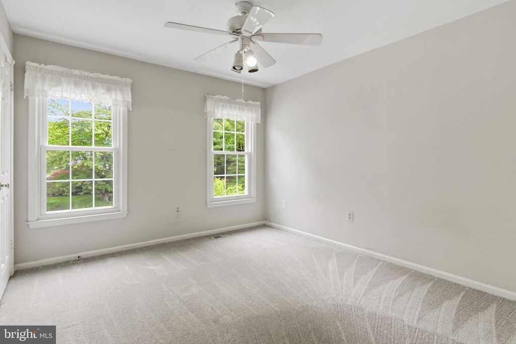 Image 38 of property listing at 9016 NESBIT CT, Gaithersburg, MD 20886