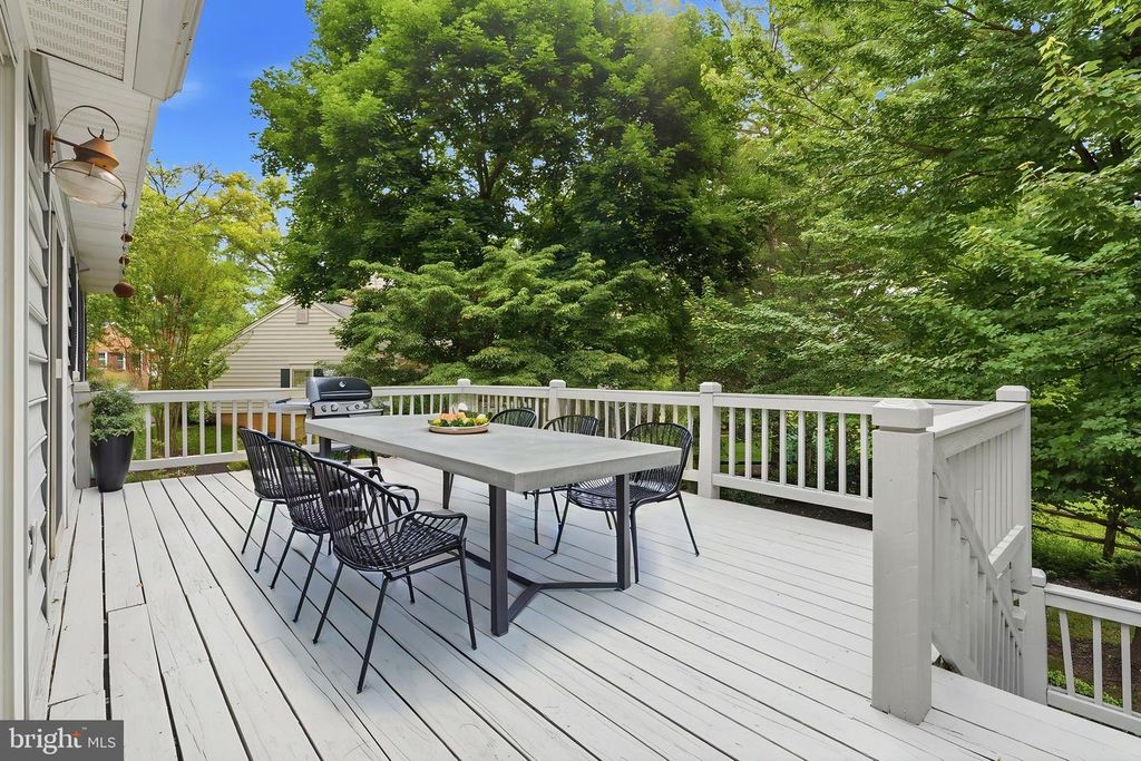 Image 53 of property listing at 9016 NESBIT CT, Gaithersburg, MD 20886