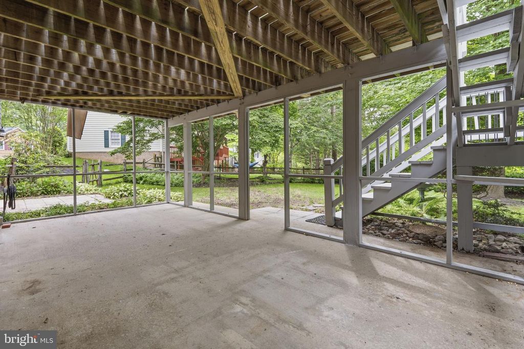Image 58 of property listing at 9016 NESBIT CT, Gaithersburg, MD 20886