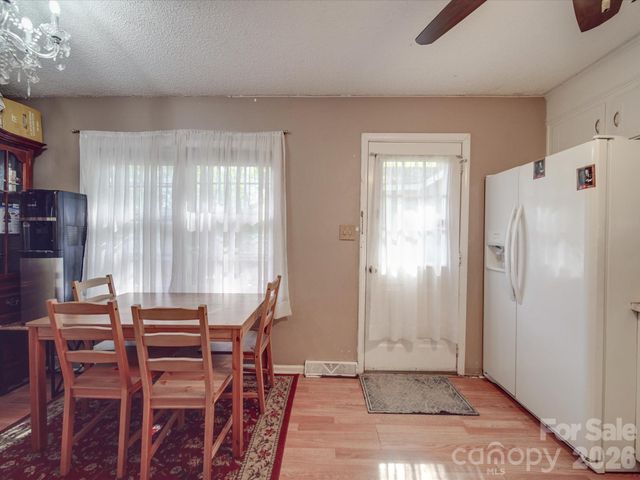 6820 Elm Forest Drive, Charlotte, NC 28212