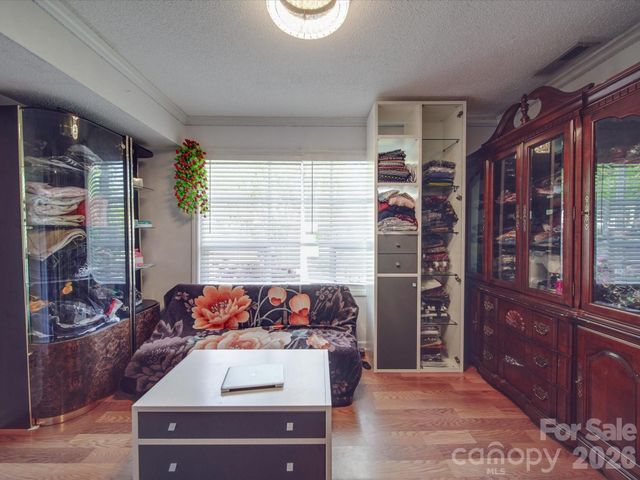 6820 Elm Forest Drive, Charlotte, NC 28212