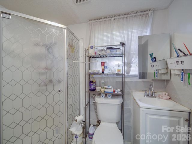 6820 Elm Forest Drive, Charlotte, NC 28212