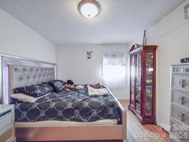 6820 Elm Forest Drive, Charlotte, NC 28212