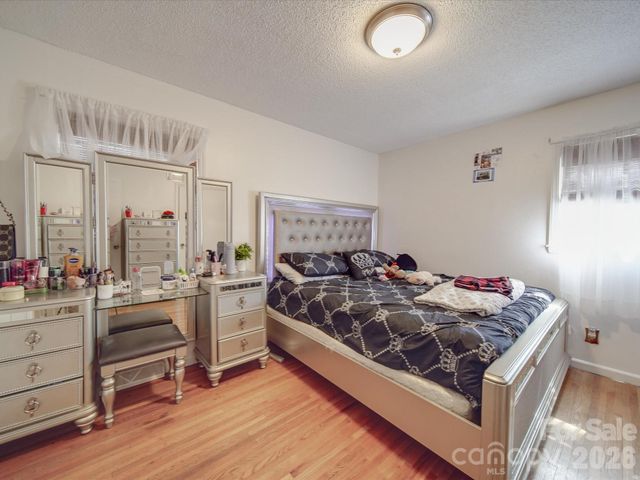 6820 Elm Forest Drive, Charlotte, NC 28212