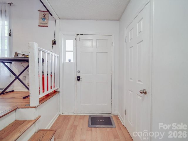 6820 Elm Forest Drive, Charlotte, NC 28212
