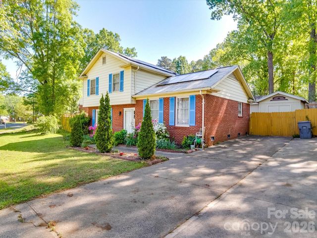 6820 Elm Forest Drive, Charlotte, NC 28212